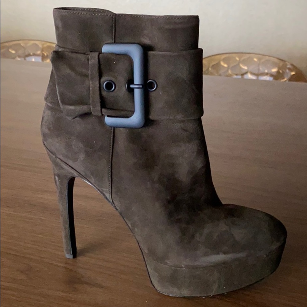 Via Spiga suede booties